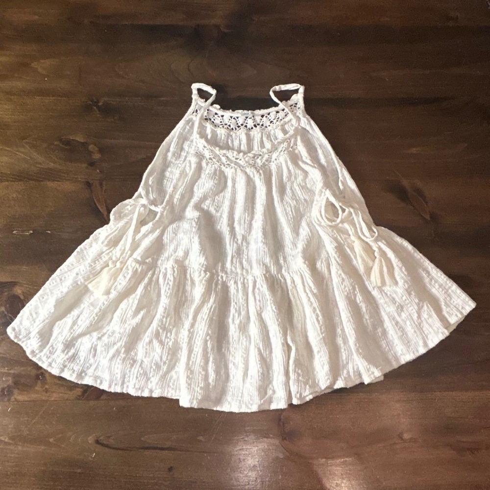 Aerie Tank Top Medium White Boho Crochet Lace Tassel Tiered Gauze Open Sides - Picture 2 of 6